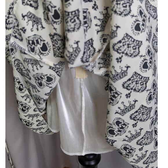 Ravi Famous London Sleeveless Crown Print Dress Black and White M - Picture 15 of 16